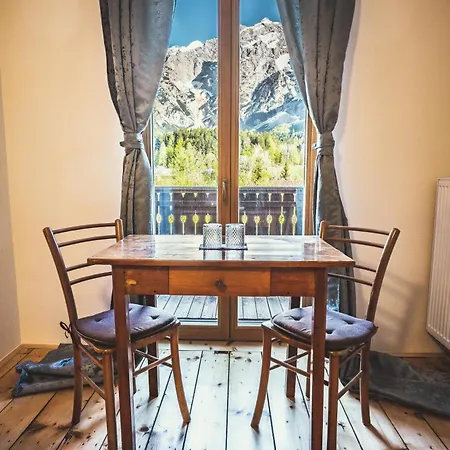 Koman 泽高杰斯科