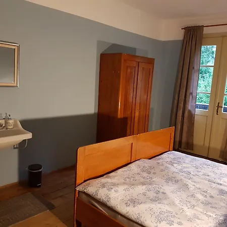 Bed & Breakfast Koman 3*