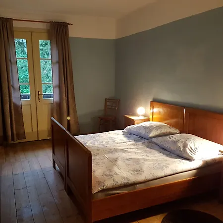 Koman Bed & Breakfast