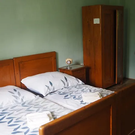 Couette-café Koman 3*