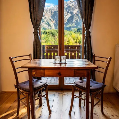 Bed & Breakfast Koman 3*