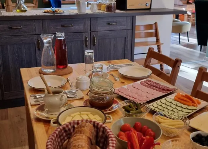 Koman Bed & Breakfast 3*