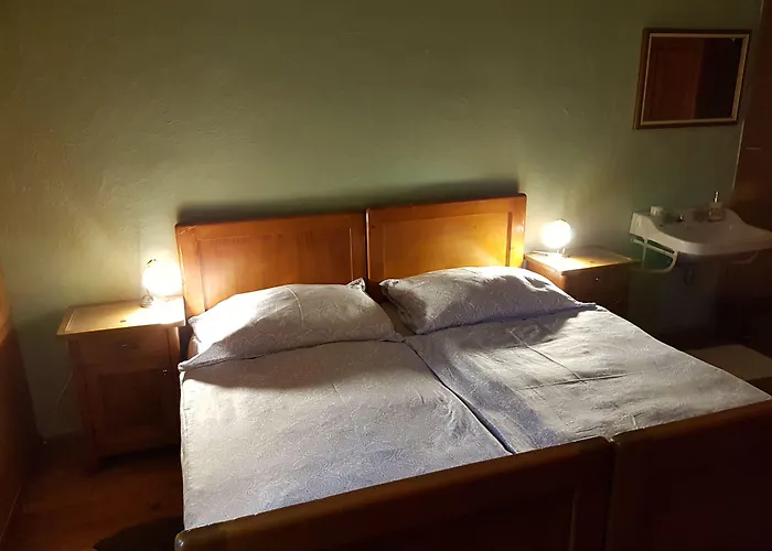 Koman فندق مبيت وإفطار زغورنجي جيزرسكو