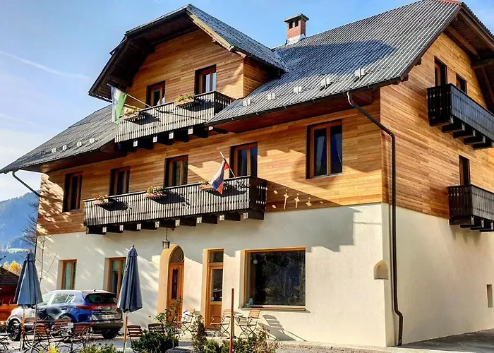 Koman Bed & Breakfast 3*